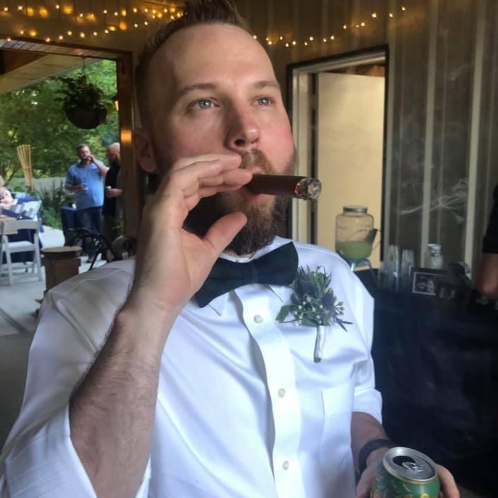 Meet your Posher, Dustin